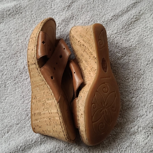 Born Brown Leather Canova Wedge Heels Sandals Womens 11 Perforated Shoes - Picture 2 of 9